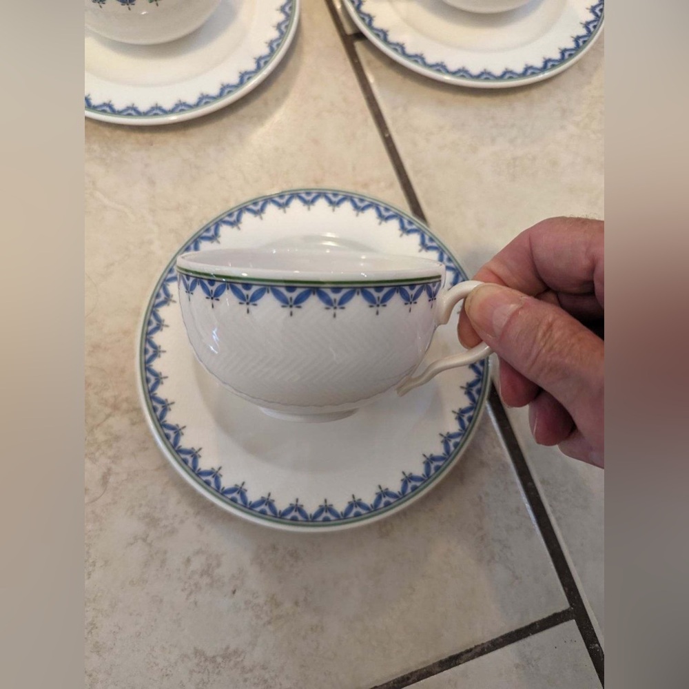 Cup height: 2 1/8 in
Width: 3 5/8 in
